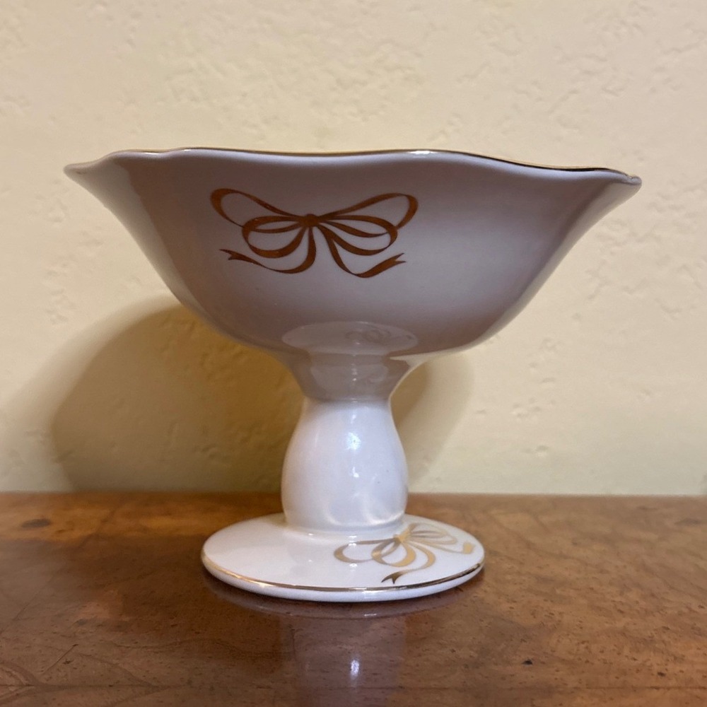 Teleflora Ceramic Pedestal Bowl Gold Bow Scalloped Footed Compote Dish